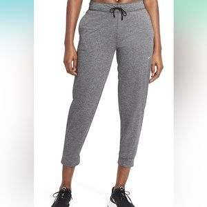 Nike “attack” Dri-Fit joggers 7/8 length